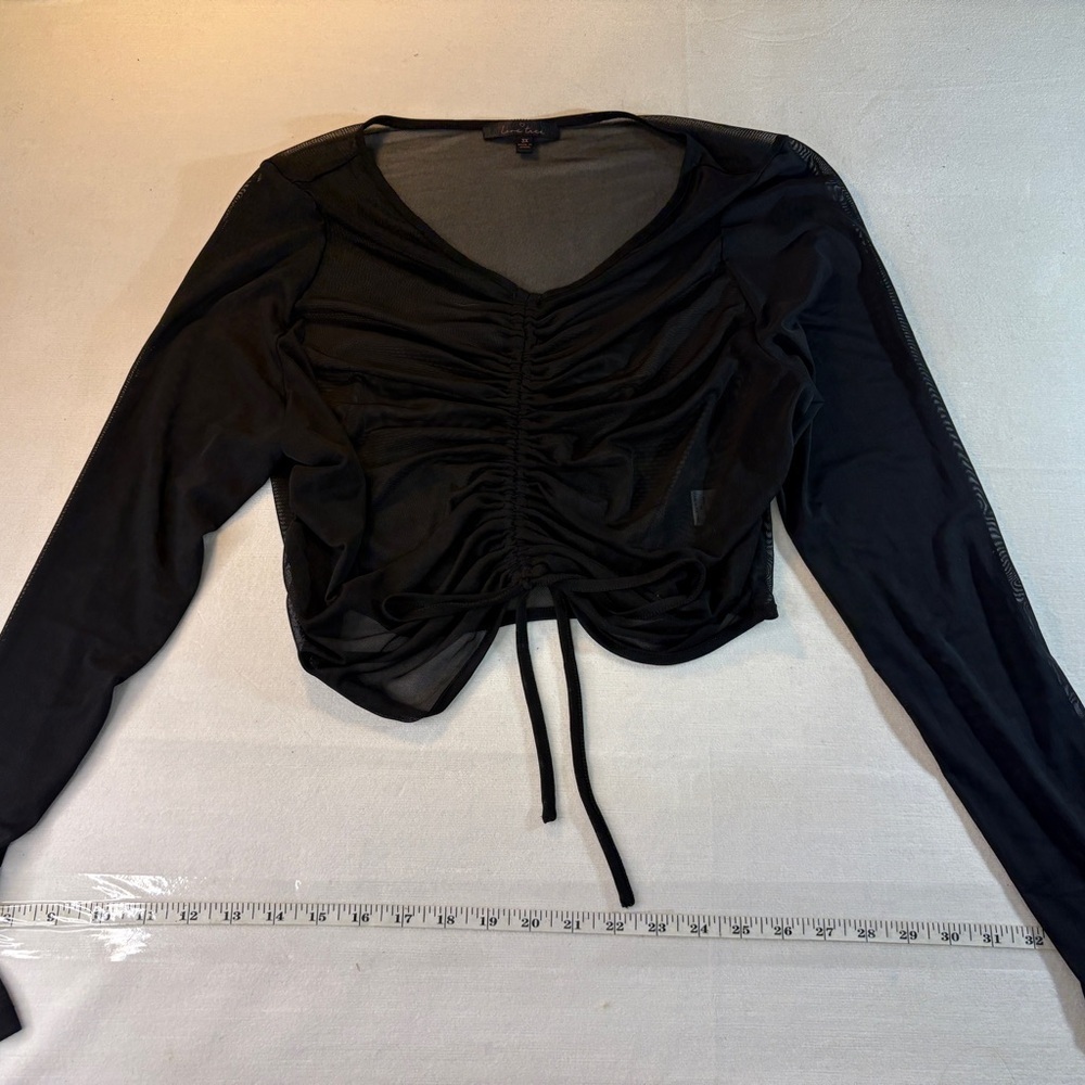 Love Tree Black Ruched Long Sleeve Crop Blouse
